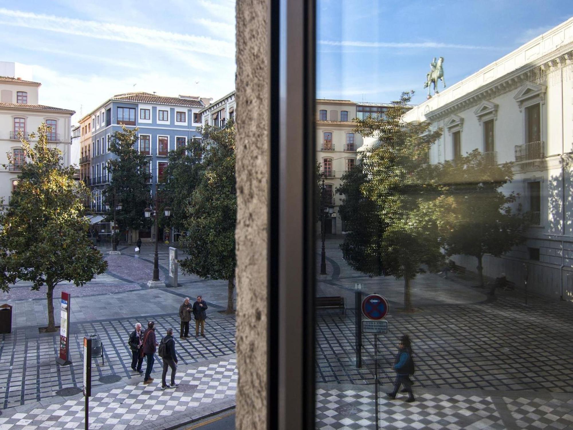 Elegant Town Hall Apartment With Views Granada Buitenkant foto